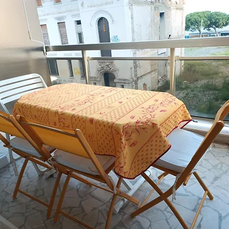 Juan-les-pins Centre Apartment
