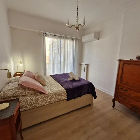 Juan-les-pins Centre Apartment *