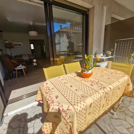 Juan-les-pins Centre Apartment *
