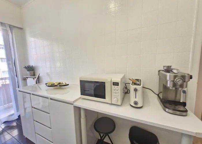 Juan-les-pins Centre Антиб